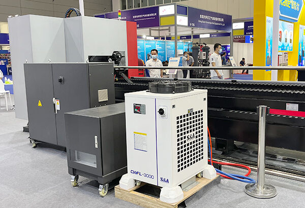 Industrial chiller CWFL-3000 for 3KW fiber laser